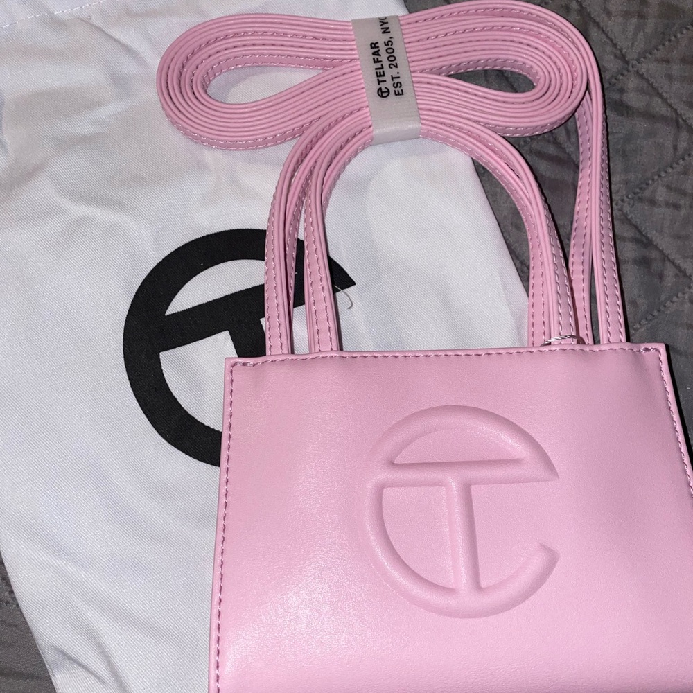 Bubble gum pink telfar bag